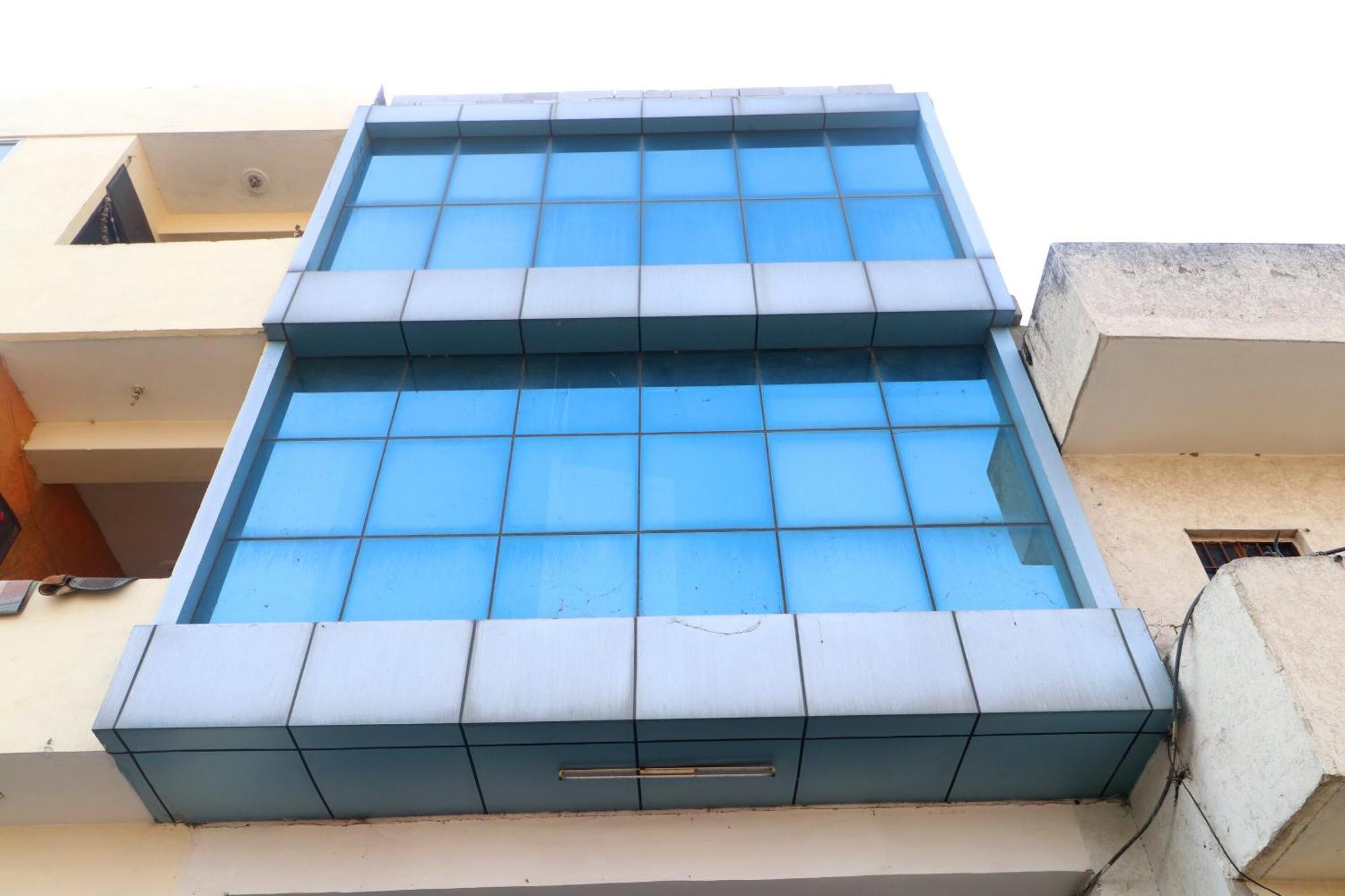 Oyo 26902 ホテル アルヤン プラザ Chandīgarh エクステリア 写真